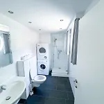 Διαμέρισμα View 2 Bedroom Apartment, Terrace, Private Access *
