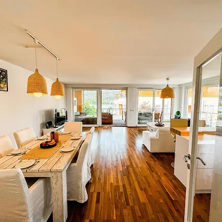 Διαμέρισμα View 2 Bedroom Apartment, Terrace, Private Access Velden am Wörthersee