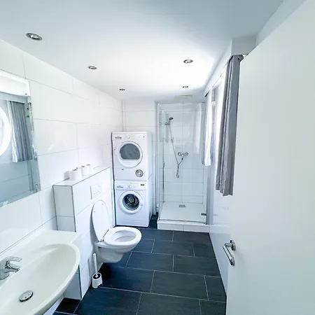 Appartement 2-schlafzimmer Apartment, Terrasse, Seezugang *